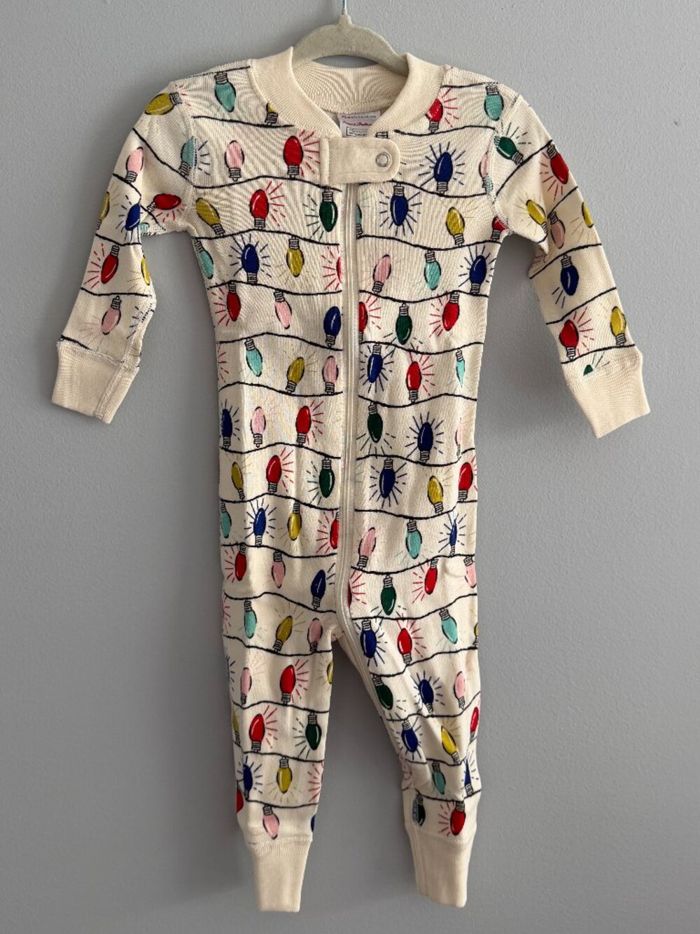 Hanna Andersson Baby Holiday Zip Sleeper in Bright Bulbs 6-12M